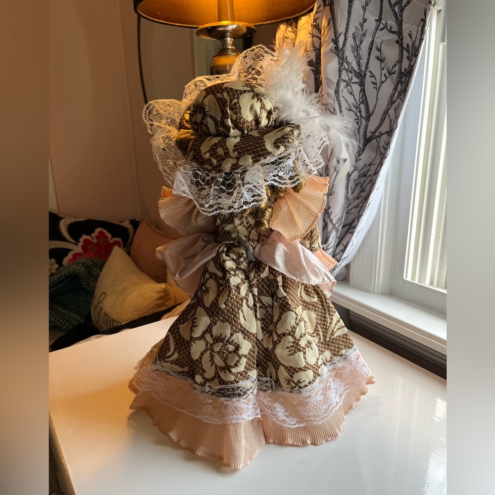 Vintage Porcelain Doll and stand - Picture 3 of 6